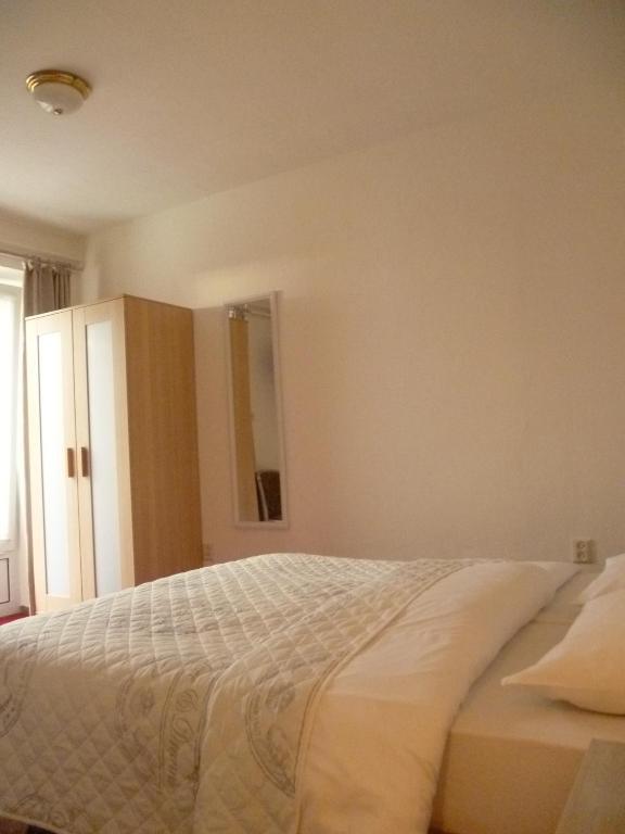 Hotel Pension Oranje Valkenburg aan de Geul Zimmer foto